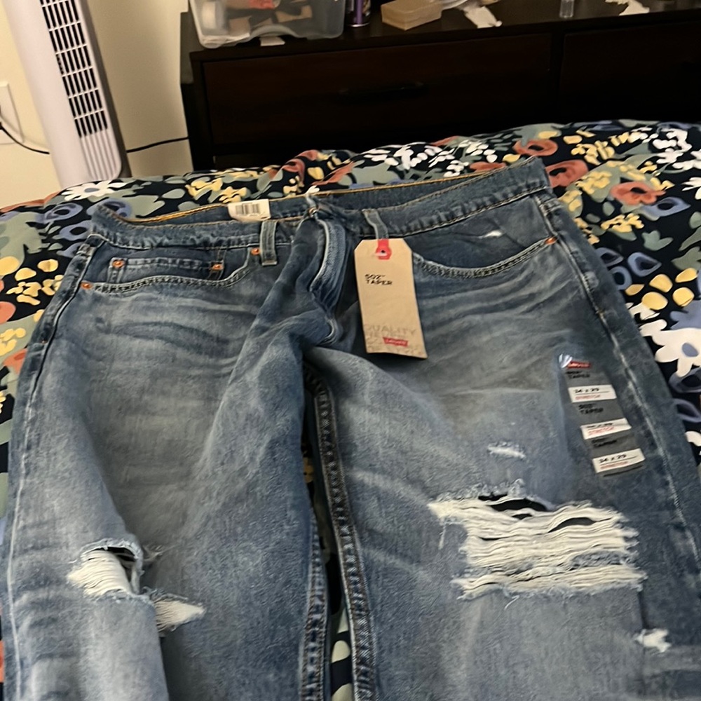 Levi’s men’s jeans brand new.
